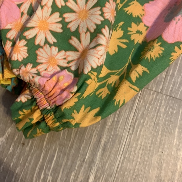 DONATE SALE. ! RUFFLES! Fairycore;Springtime FLOWERS!!!  GIRLIE DRESS SZ SM. - Picture 3 of 6